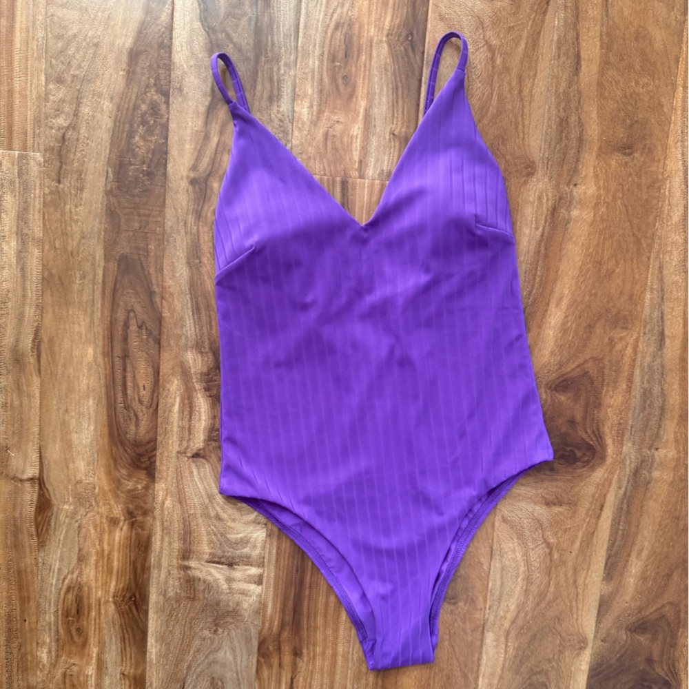 NWT lululemon V-Neck Ribbed One Piece swimsuit- Atomic purple- 8